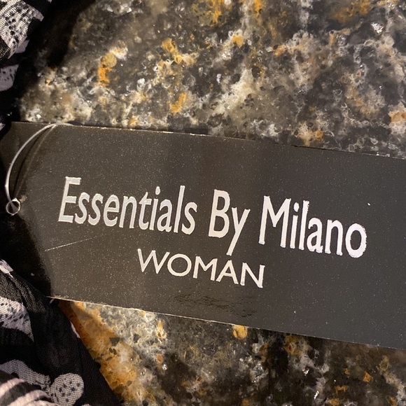 r Essentials by Milano black geometric 3/4 sleeve plus size blouse 2X.  NWT - Picture 5 of 5